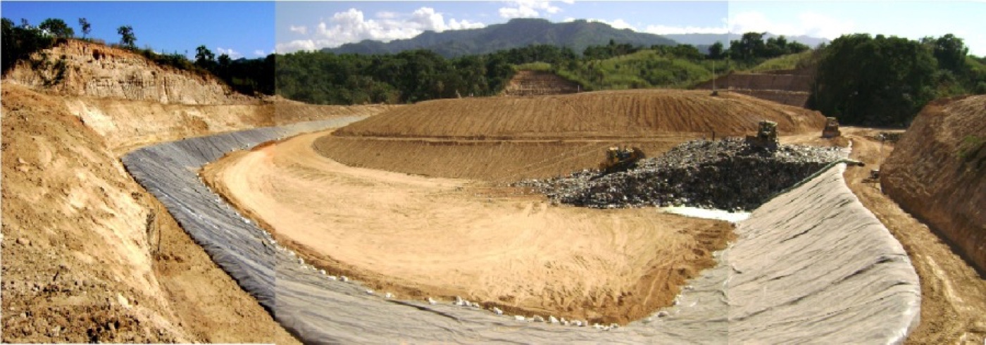 Panorámica de zanja perimetral con geomembrana